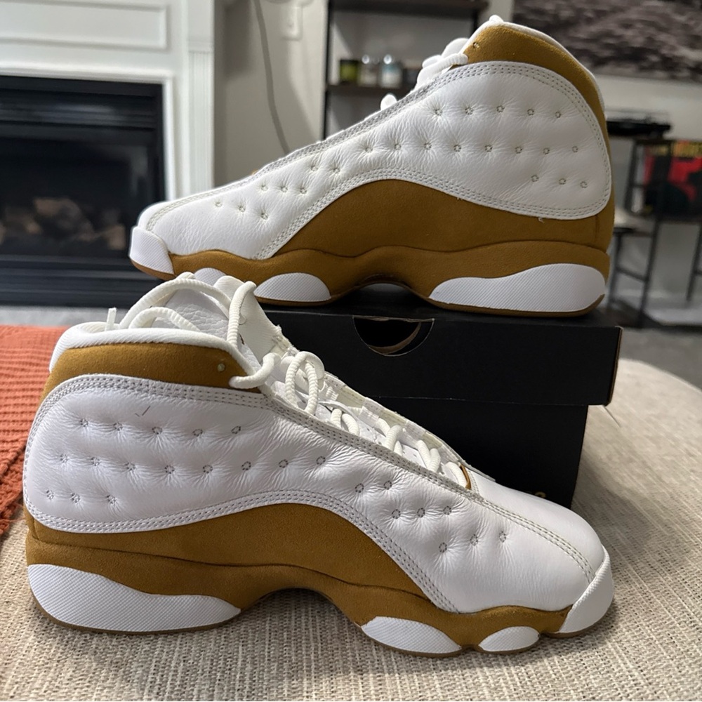 Jordan 13 wheat - 7Y brand new